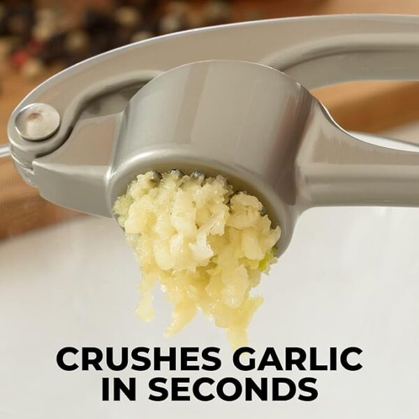Garlic Press Set with Peeler & Brush - Image 4